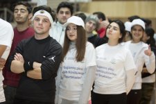 Азербайджанская молодежь учится метко стрелять (ФОТО)