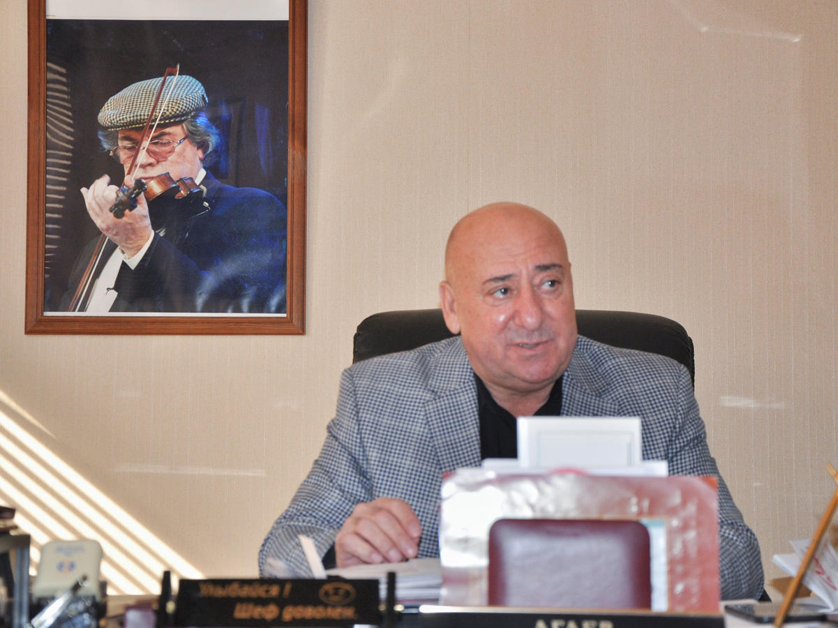 Директор Московского театра сатиры: "Традиции азербайджанского характера"
