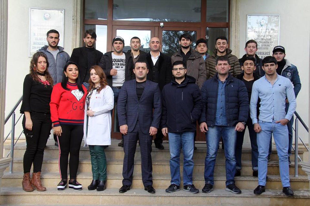 Азербайджанские спортсмены провели донорскую акцию (ФОТО)