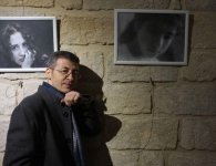 Прочитать характер по лицу: эмоциональные портреты на выставке в Баку (ФОТО)