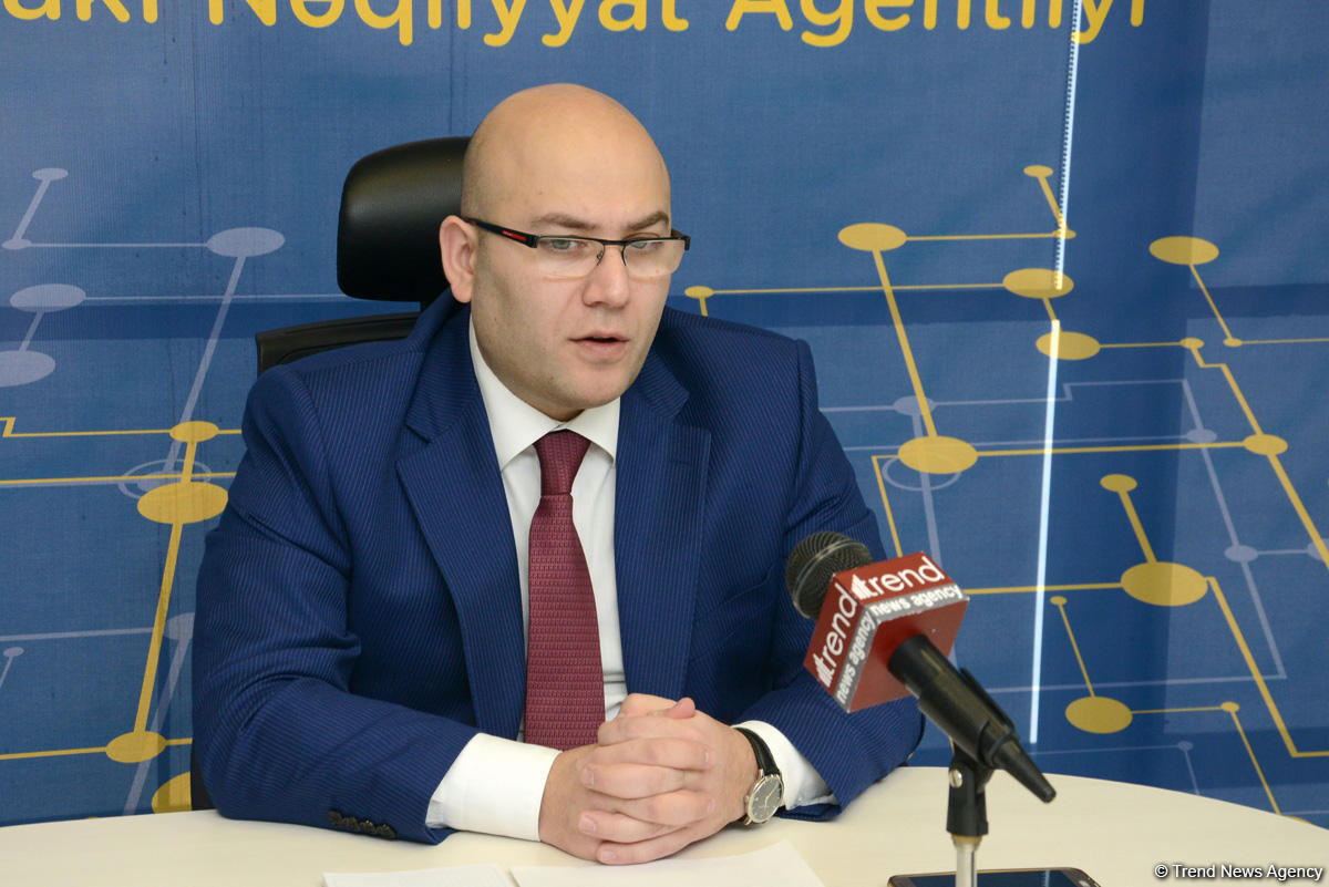 В Баку будет уменьшено число автобусов - агентство
