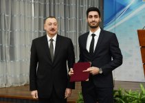 Президент Ильхам Алиев и Первая леди Мехрибан Алиева приняли участие в мероприятии, посвященном спортивным итогам 2017 года (ФОТО)