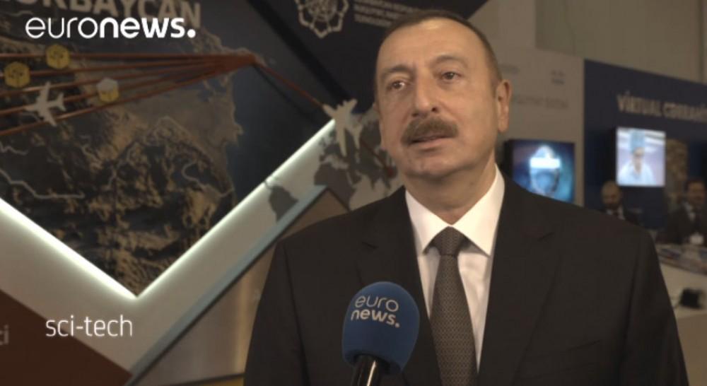 Президент Ильхам Алиев: Развитие ИКТ необходимо в рамках стратегии диверсификации экономики Азербайджана (ФОТО)