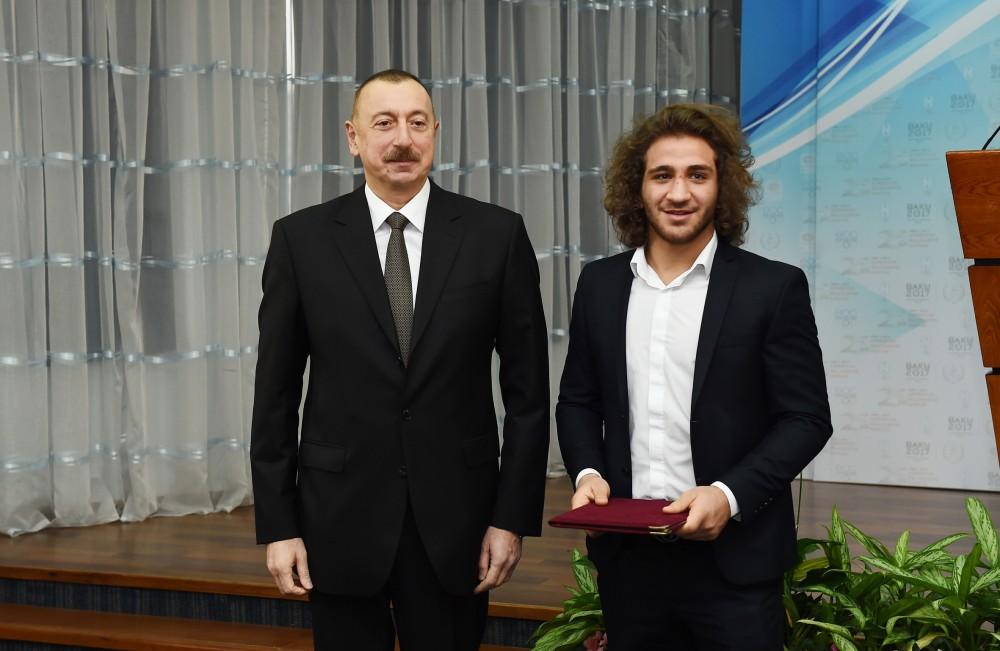 Президент Ильхам Алиев и Первая леди Мехрибан Алиева приняли участие в мероприятии, посвященном спортивным итогам 2017 года (ФОТО)