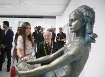 Вице-президент Фонда Гейдара Алиева Лейла Алиева приняла участие в открытии персональной выставки Омара Эльдарова (ФОТО)