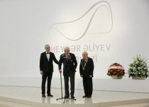 Вице-президент Фонда Гейдара Алиева Лейла Алиева приняла участие в открытии персональной выставки Омара Эльдарова (ФОТО)