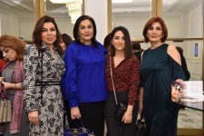 Азербайджанская элита на вечере "Возраст не властен над женщиной" (ФОТО)