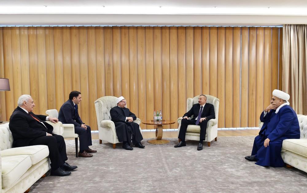 President Aliyev receives Grand Mufti of Egypt (PHOTO)