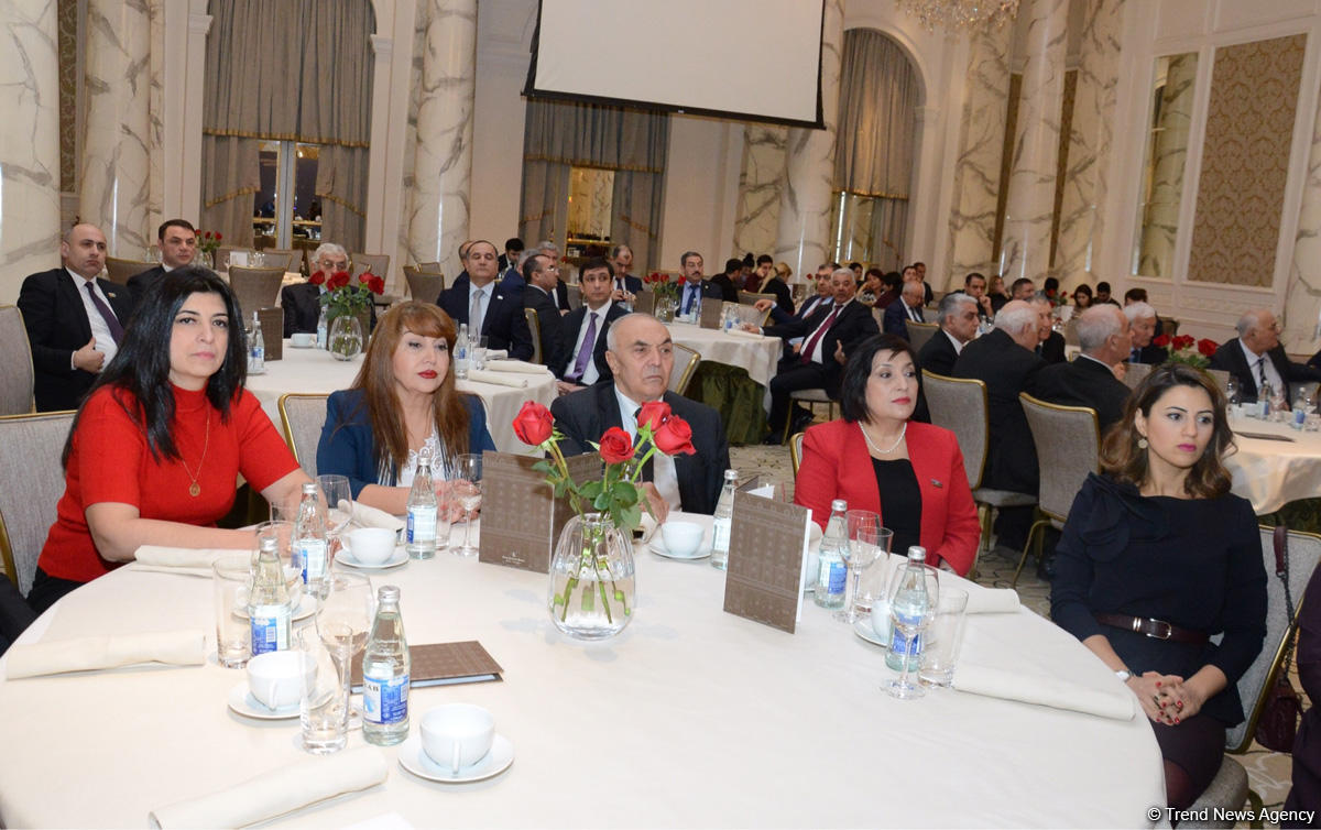 Baku hosting conference on energy, communication opportunities (PHOTO)