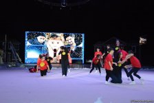 Впервые фильм “Один дома” представлен в Баку потрясающим новогодним гимнастическим Anchorшоу (ФОТО)