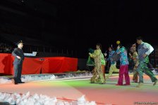 Впервые фильм “Один дома” представлен в Баку потрясающим новогодним гимнастическим Anchorшоу (ФОТО)