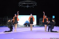 Впервые фильм “Один дома” представлен в Баку потрясающим новогодним гимнастическим Anchorшоу (ФОТО)
