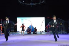 Впервые фильм “Один дома” представлен в Баку потрясающим новогодним гимнастическим Anchorшоу (ФОТО)