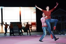 Впервые фильм “Один дома” представлен в Баку потрясающим новогодним гимнастическим Anchorшоу (ФОТО)