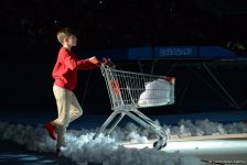 Впервые фильм “Один дома” представлен в Баку потрясающим новогодним гимнастическим Anchorшоу (ФОТО)