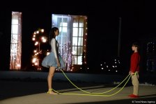 Впервые фильм “Один дома” представлен в Баку потрясающим новогодним гимнастическим Anchorшоу (ФОТО)