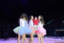 Впервые фильм “Один дома” представлен в Баку потрясающим новогодним гимнастическим Anchorшоу (ФОТО)