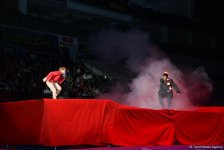 Впервые фильм “Один дома” представлен в Баку потрясающим новогодним гимнастическим Anchorшоу (ФОТО)