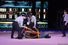 Впервые фильм “Один дома” представлен в Баку потрясающим новогодним гимнастическим Anchorшоу (ФОТО)