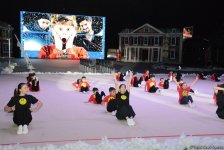 Впервые фильм “Один дома” представлен в Баку потрясающим новогодним гимнастическим Anchorшоу (ФОТО)