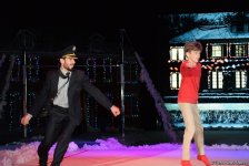 Впервые фильм “Один дома” представлен в Баку потрясающим новогодним гимнастическим Anchorшоу (ФОТО)
