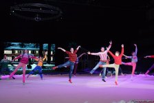 Впервые фильм “Один дома” представлен в Баку потрясающим новогодним гимнастическим Anchorшоу (ФОТО)