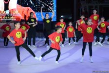 Впервые фильм “Один дома” представлен в Баку потрясающим новогодним гимнастическим Anchorшоу (ФОТО)