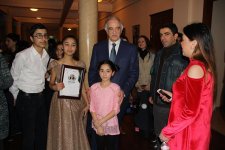 Полад Бюльбюльоглу наградил лауреатов конкурса в честь 120-летия Бюльбюля (ФОТО)