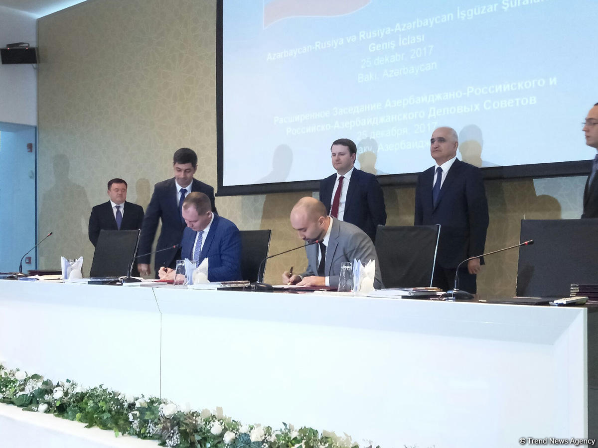 Azerbaijani, Russian companies ink MoUs (PHOTO)