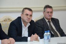 В Баку презентован исторический роман писателя-публициста Юнуса Огуза (ФОТО)