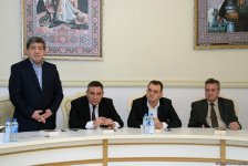 В Баку презентован исторический роман писателя-публициста Юнуса Огуза (ФОТО)