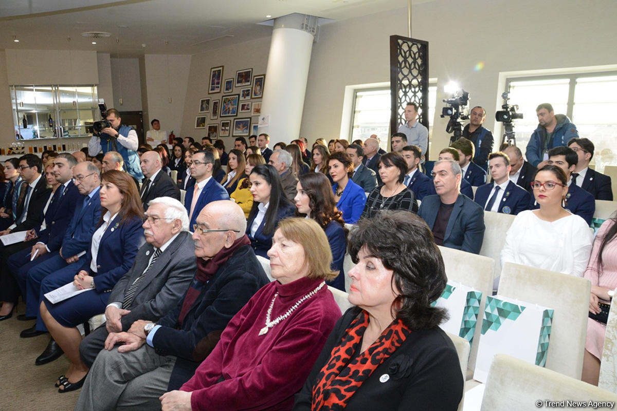 В Баку состоялось общее собрание Федерации гимнастики Азербайджана, посвященное ее 15-летию (ФОТО)