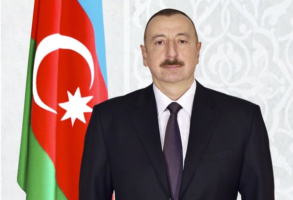Президент Ильхам Алиев поздравил православную христианскую общину со священной Пасхой