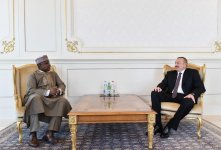 Президент Ильхам Алиев принял верительные грамоты послов ряда стран (ФОТО)