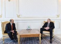 Президент Ильхам Алиев принял верительные грамоты послов ряда стран (ФОТО)
