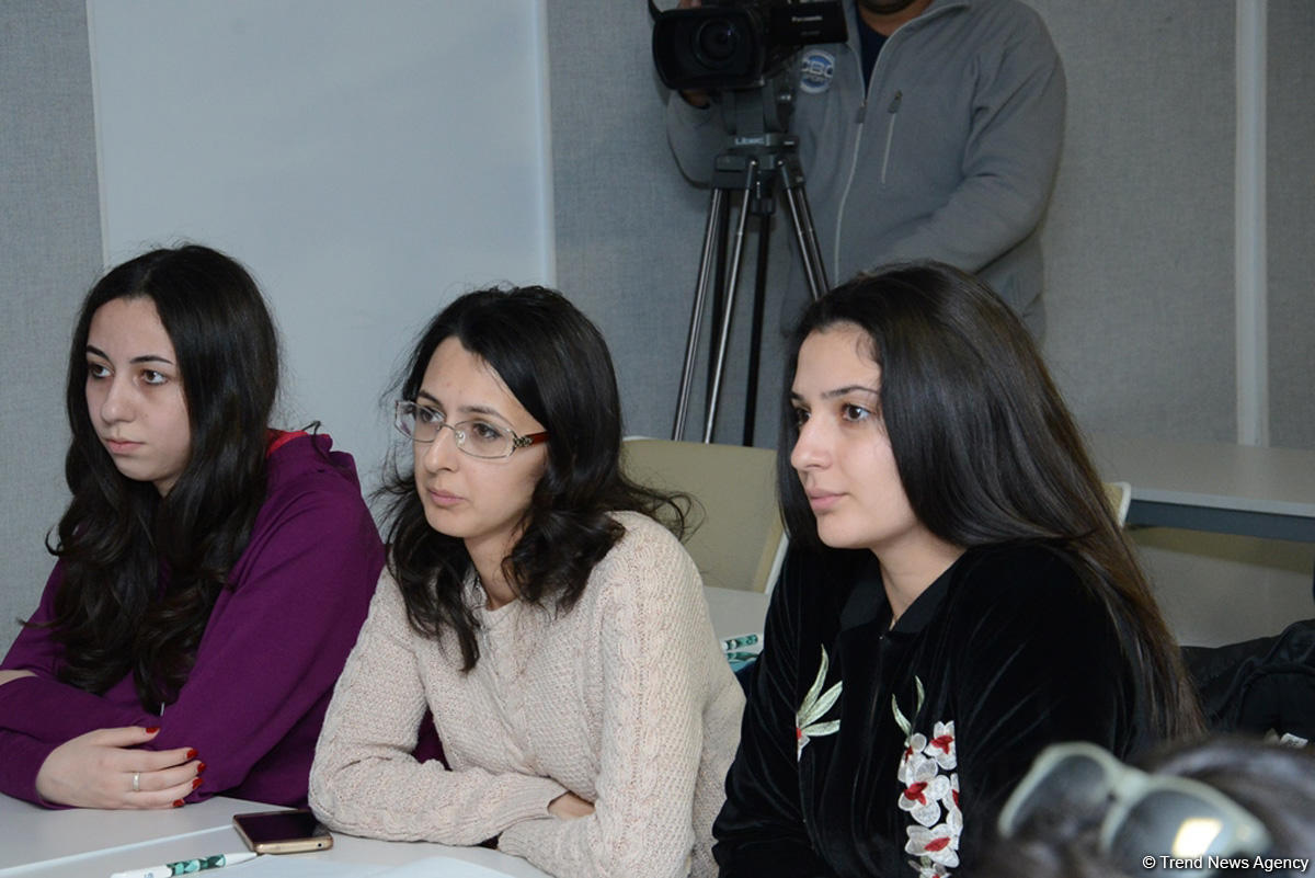 FIG coaching courses on rhythmic gymnastics kick off in Baku (PHOTO)