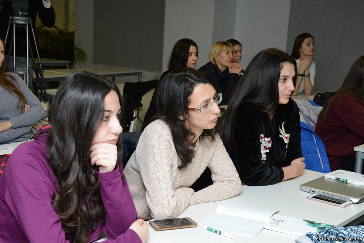 FIG coaching courses on rhythmic gymnastics kick off in Baku (PHOTO)