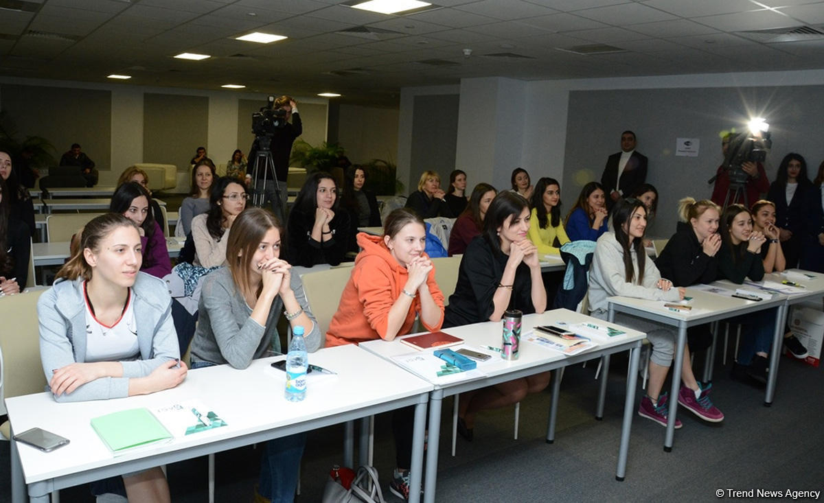 FIG coaching courses on rhythmic gymnastics kick off in Baku (PHOTO)