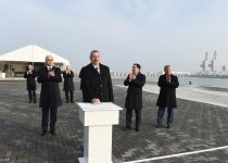 Президент Ильхам Алиев принял участие в открытии Ро-Ро терминала в Бакинском международном морском торговом порту (ФОТО)