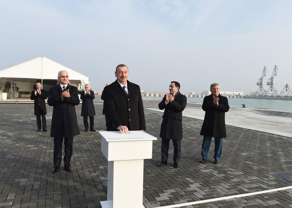 Президент Ильхам Алиев принял участие в открытии Ро-Ро терминала в Бакинском международном морском торговом порту (ФОТО)
