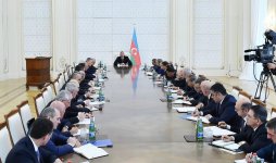 Под председательством Президента Ильхама Алиева прошло заседание Кабмина, посвященное итогам 2017 года и предстоящим задачам (ФОТО) (версия 2)