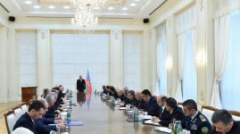 Под председательством Президента Ильхама Алиева прошло заседание Кабмина, посвященное итогам 2017 года и предстоящим задачам (ФОТО) (версия 2)