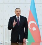 Под председательством Президента Ильхама Алиева прошло заседание Кабмина, посвященное итогам 2017 года и предстоящим задачам (ФОТО) (версия 2)