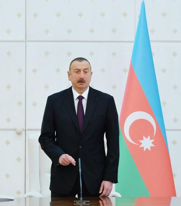 Под председательством Президента Ильхама Алиева прошло заседание Кабмина, посвященное итогам 2017 года и предстоящим задачам (ФОТО) (версия 2)