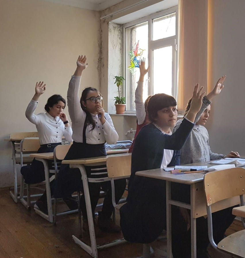 В Азербайджане стартовала юбилейная олимпиада по русскому языку и литературе (ФОТО)