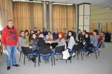 Чебурашка и его друзья на сцене в Баку (ФОТО)