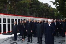 Президент Азербайджана и его супруга почтили светлую память шехидов (ФОТО)