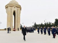 Президент Азербайджана и его супруга почтили светлую память шехидов (ФОТО)