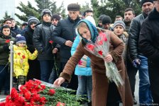 Общественность Азербайджана чтит светлую память жертв трагедии 20 января (ФОТО)