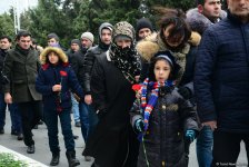 Общественность Азербайджана чтит светлую память жертв трагедии 20 января (ФОТО)